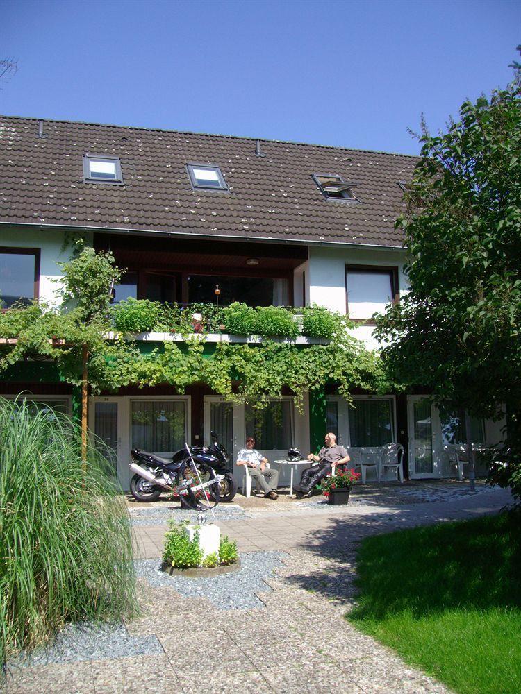 Hotel Herrenhof Lubeck Exterior photo