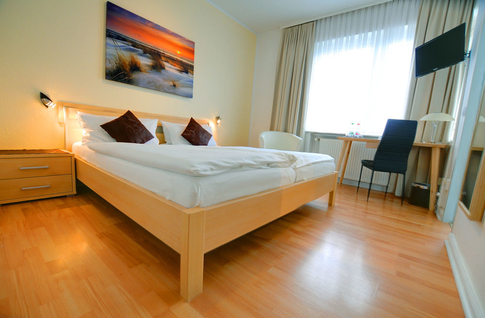 Hotel Herrenhof Lubeck Exterior photo
